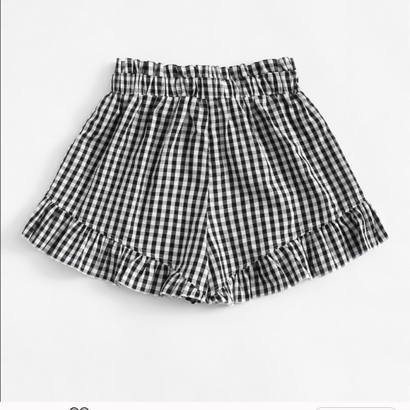 Last 1! Final Price Drop! Tie Front Gingham Shorts - Picture 3 of 6